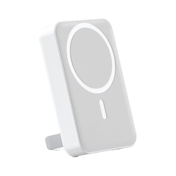 پاوربانک گرین لاین Kick stand با ظرفیت 10000mAh و قابلیت شارژ سریع Type-c ،شارژ بی سیم مقناطیسی 15W و پایه موبایل کاربردی. طراحی سبک و قابل حمل