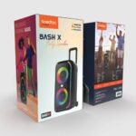 اسپیکر قابل حمل و مهمانی Porodo Soundtec Bash X با طراحی چرخ‌دار، دارای توان خروجی 640 وات، ضد آب با درجه IPX4، دارای بلوتوث V5.3، رادیو FM، پورت میکروفون، و قابلیت نورپردازی برای ایجاد فضای جشن و سرگرمی، با باتری 2500 میلی‌آمپر ساعت که تا 12 ساعت پخش مداوم را فراهم می‌کند. مناسب برای استفاده در فضای باز و رویدادهای بزرگ.